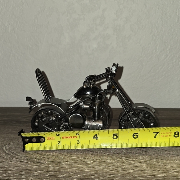 Motorcycle Decor - Picture 7 of 7